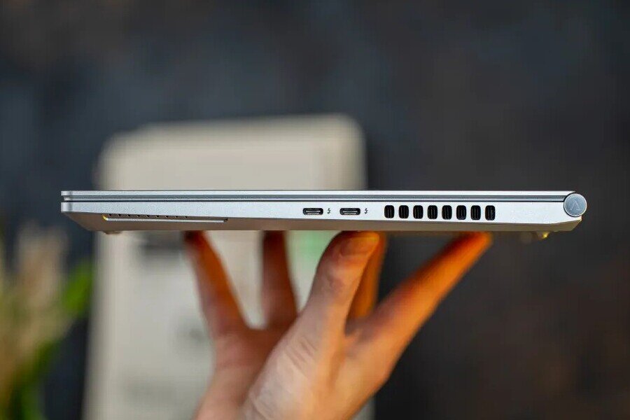 دورخیز برای شکست مکبوک پرو