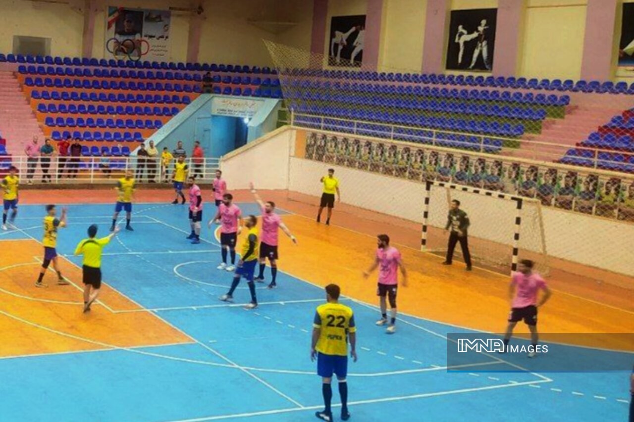 شگفتیسازی فرازبام و شکست ناپذیری مس