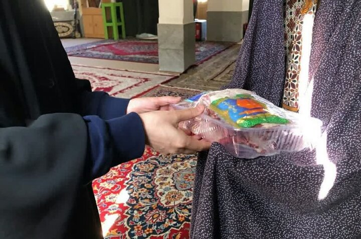 عیدی کانون‌های مساجد خراسان شمالی به ۱۲۰۰ خانواده محروم