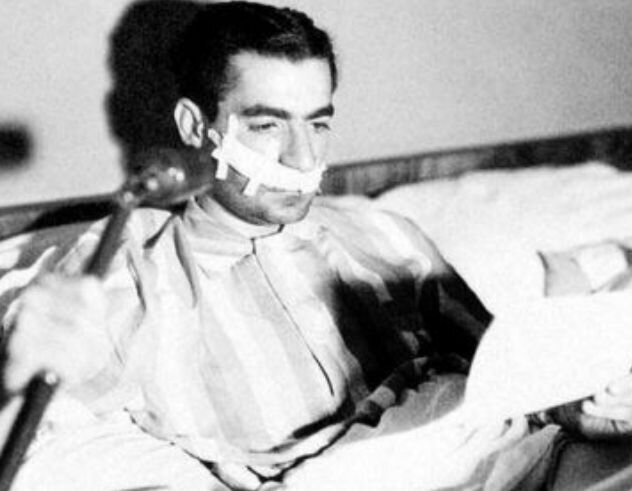 ترور در کاخ مرمر/ روزی که محمدرضا پهلوی برای دومین بار از مرگ جَست!
