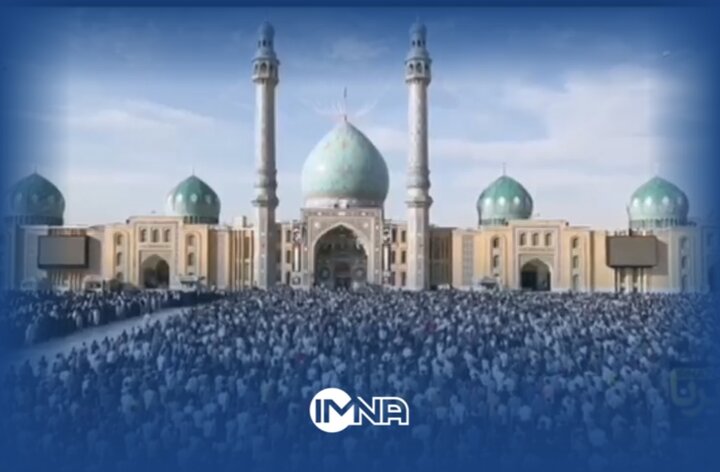 تصاویر هوایی از صفوف نماز عید فطر در مسجد مقدس جمکران