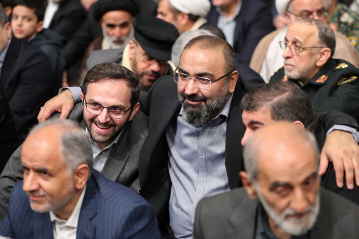 دیدار مسئولان، سفرای کشورهای اسلامی و جمعی از اقشار مختلف مردم با رهبر انقلاب