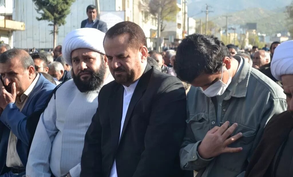 نماز عید سعید فطر در یاسوج اقامه شد + تصاویر