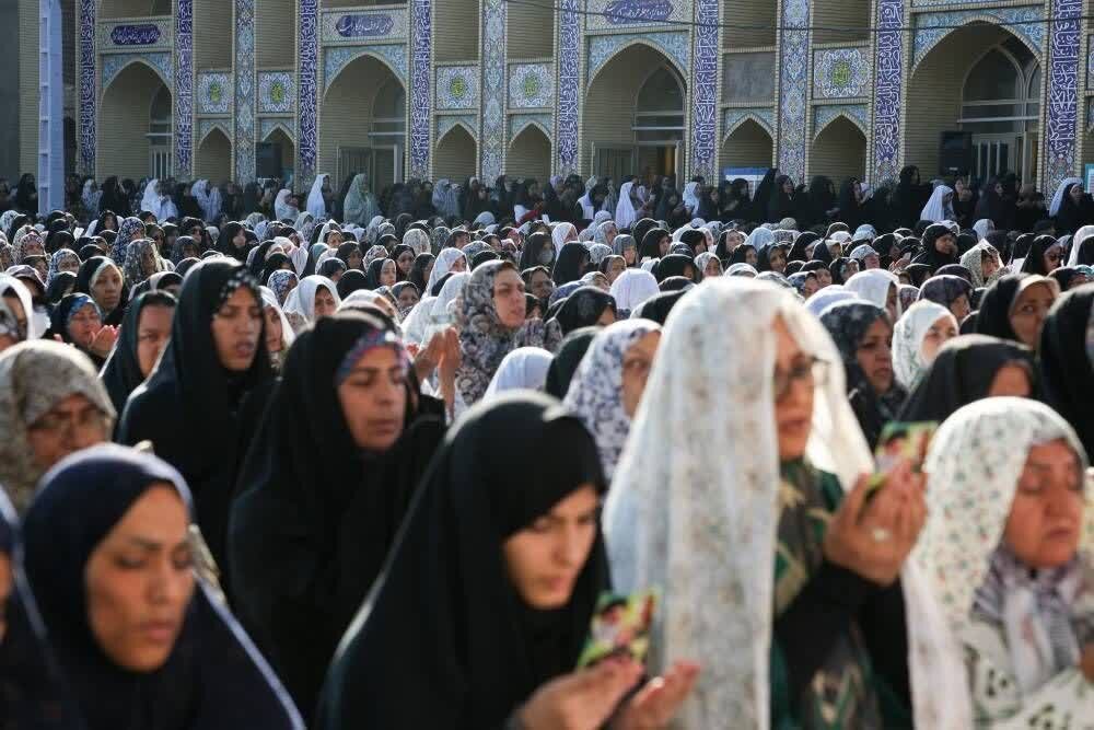 نماز عید فطر در کرمان جهانشهر مقاومت اقامه شد + تصاویر