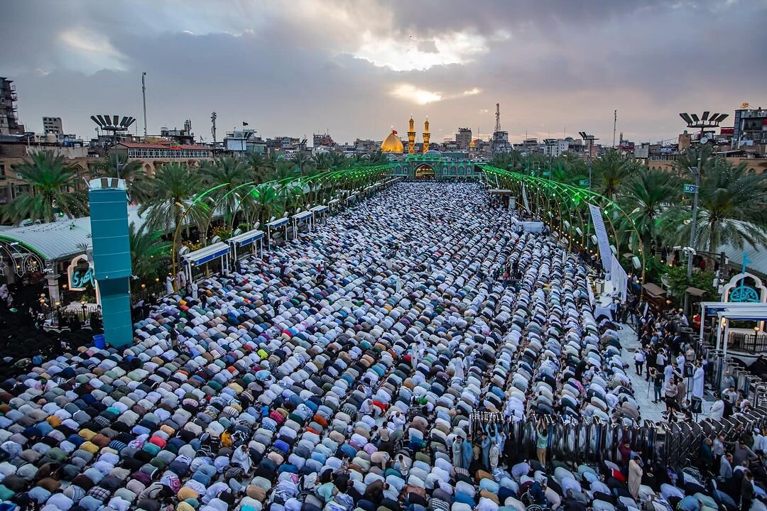 اقامه نماز عید فطر در بینالحرمین + عکس و فیلم