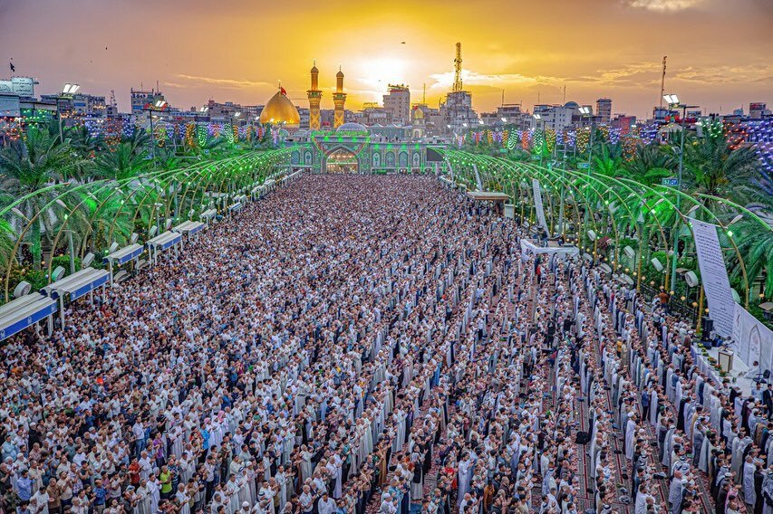 اقامه نماز عید فطر در بینالحرمین + عکس و فیلم