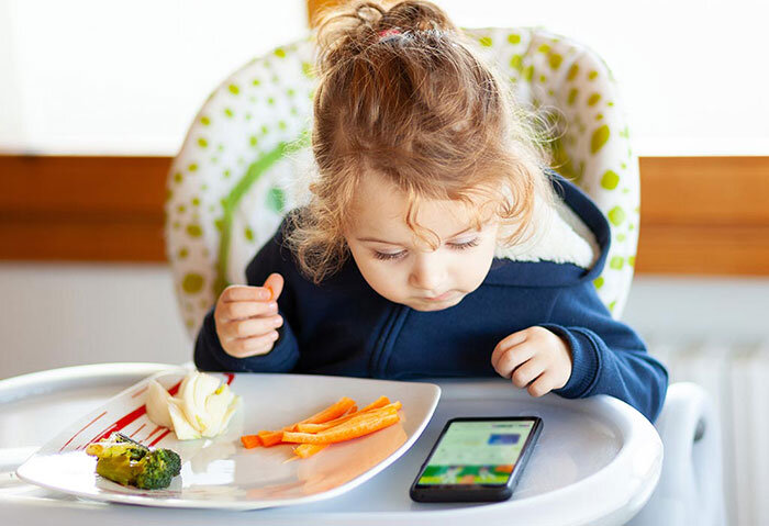 بایدها و نبایدهای گوشی‌های هوشمند برای کودکان