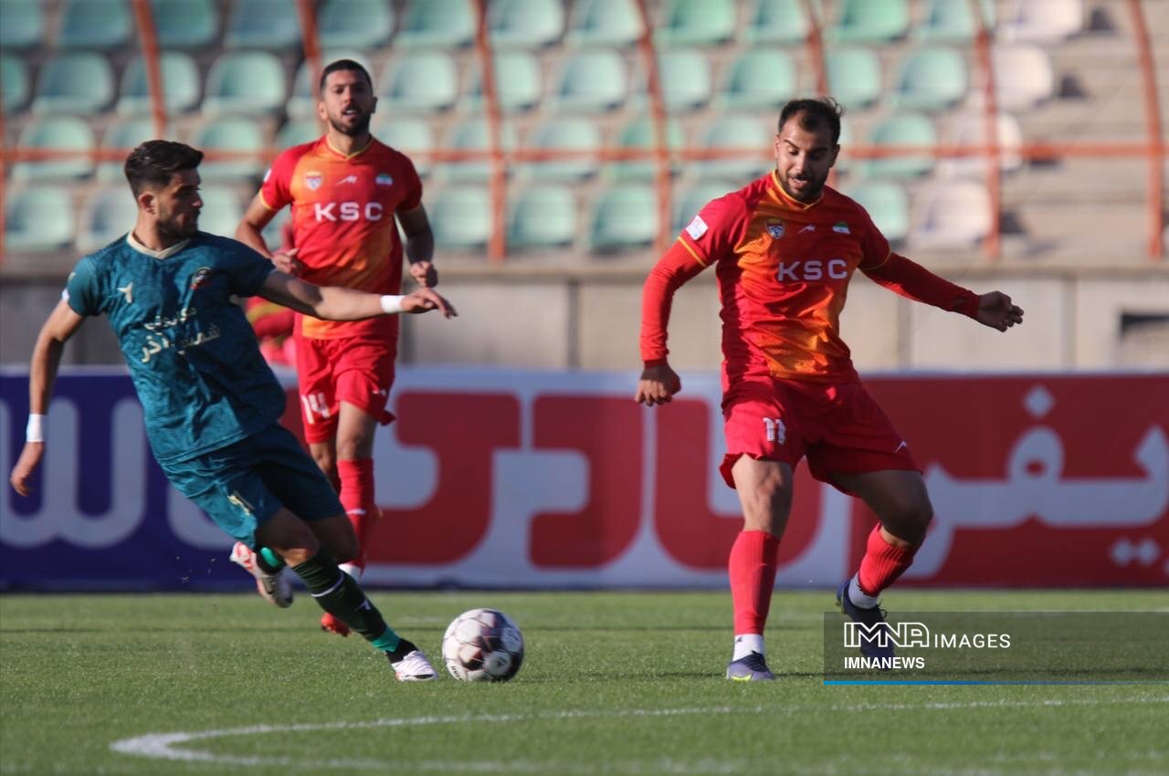 جنگ سرخابیها برای قهرمانی جدیتر شد