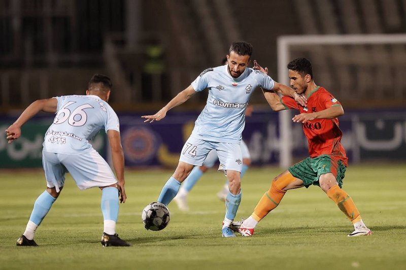 جنگ سرخابیها برای قهرمانی جدیتر شد