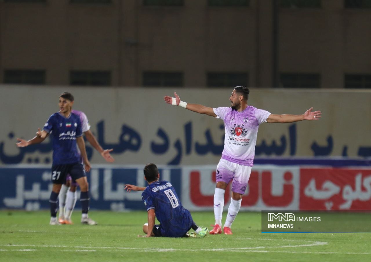 جنگ سرخابیها برای قهرمانی جدیتر شد