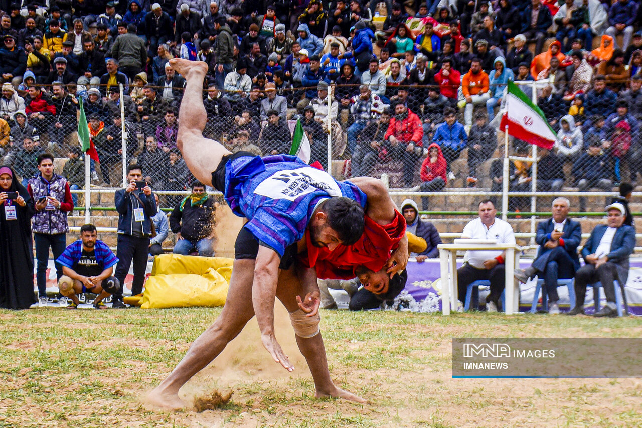 از زورآزمایی پهلوانان تا تاخت اسبهای ترکمن