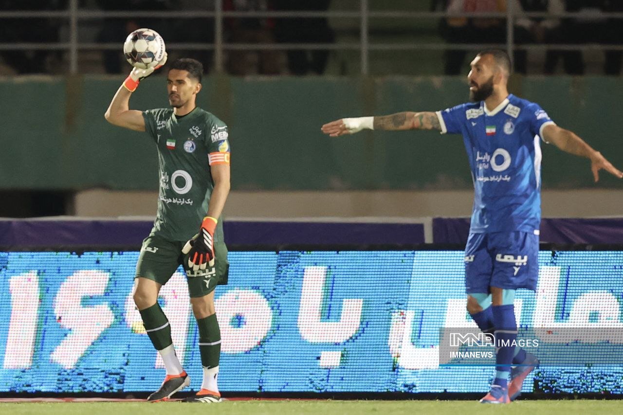 دنیا به کام استقلال نیست و همه دنبال مقصرند/ باید با سیدحسین حسینی در سکوت برخورد میشد