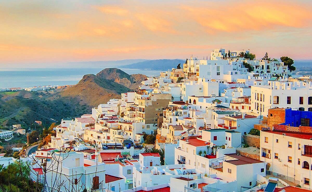 بومیزدایی و افزایش اجارهنشینی، اسپانیاییها را به خیابان کشاند