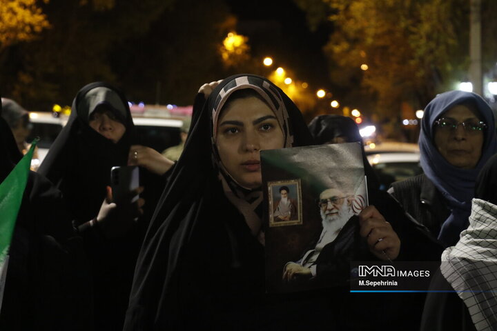 حمایت مردم تبریز از اقدام تنبیهی سپاه پاسداران علیه رژیم صهیونیستی