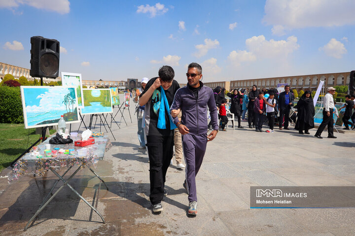 مراسم روز جهانی اوتیسم در اصفهان