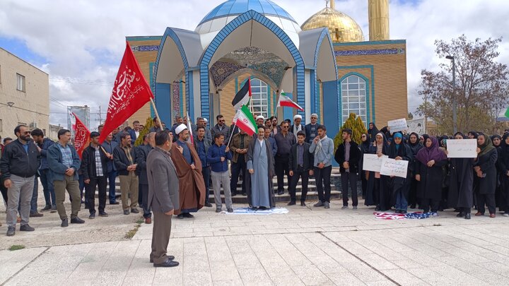 تجمع دانشجویان بجنورد در حمایت از حمله سپاه + فیلم و عکس