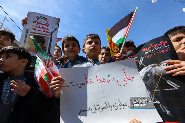 تجمع مردم اراک در حمایت از عملیات سپاه علیه رژیم صهیونیستی