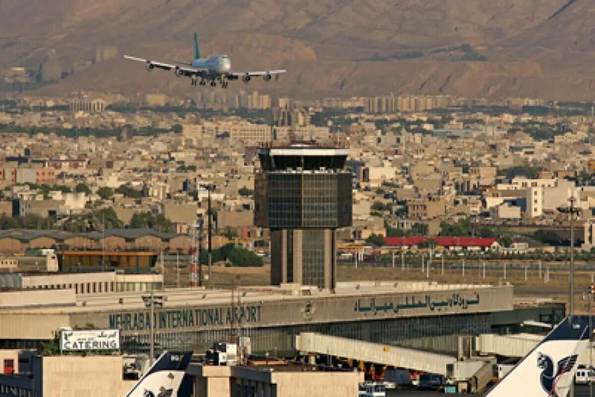 تمام پروازهای فرودگاه مهرآباد تا ساعت ۱۲ روز ۲۶ فروردین باطل شد