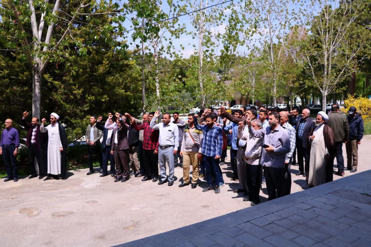 تجمع دانشجویان دانشگاه اصفهان در حمایت از عملیات مشروع سپاه پاسداران علیه رژیم صهیونیستی