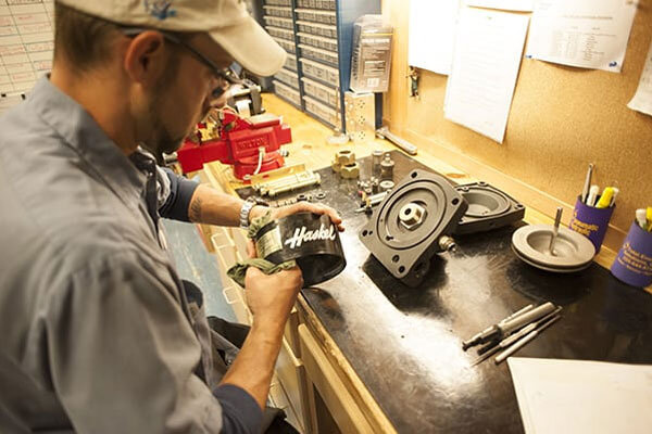 آشنایی کامل با راهنمای گام به گام تعمیر پمپ هیدرولیک آشنایی کامل با راهنمای گام به گام تعمیر پمپ هیدرولیک