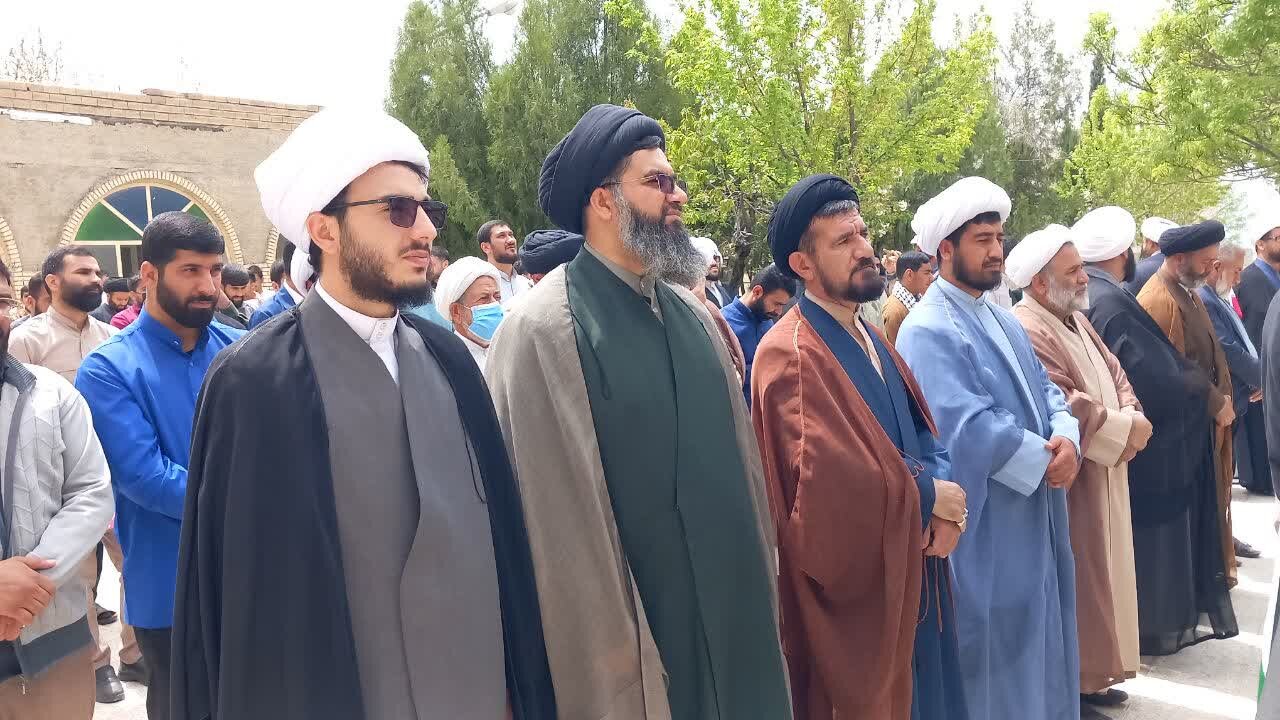 تجمع طلاب و روحانیون یاسوجی در حمایت از عملیات «وعده صادق»+ تصاویر