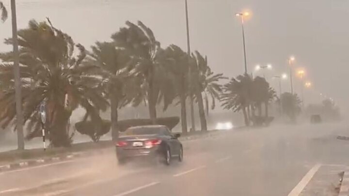 طوفان امارات را مختل کرد + عکس