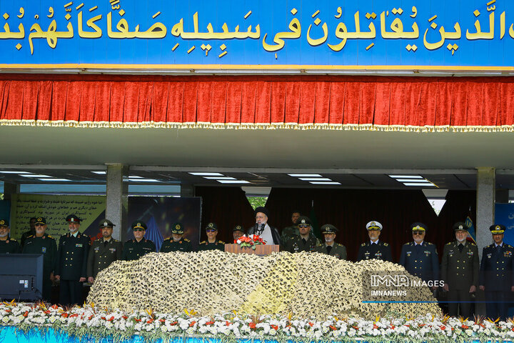 مراسم گرامیداشت روز ارتش در تهران