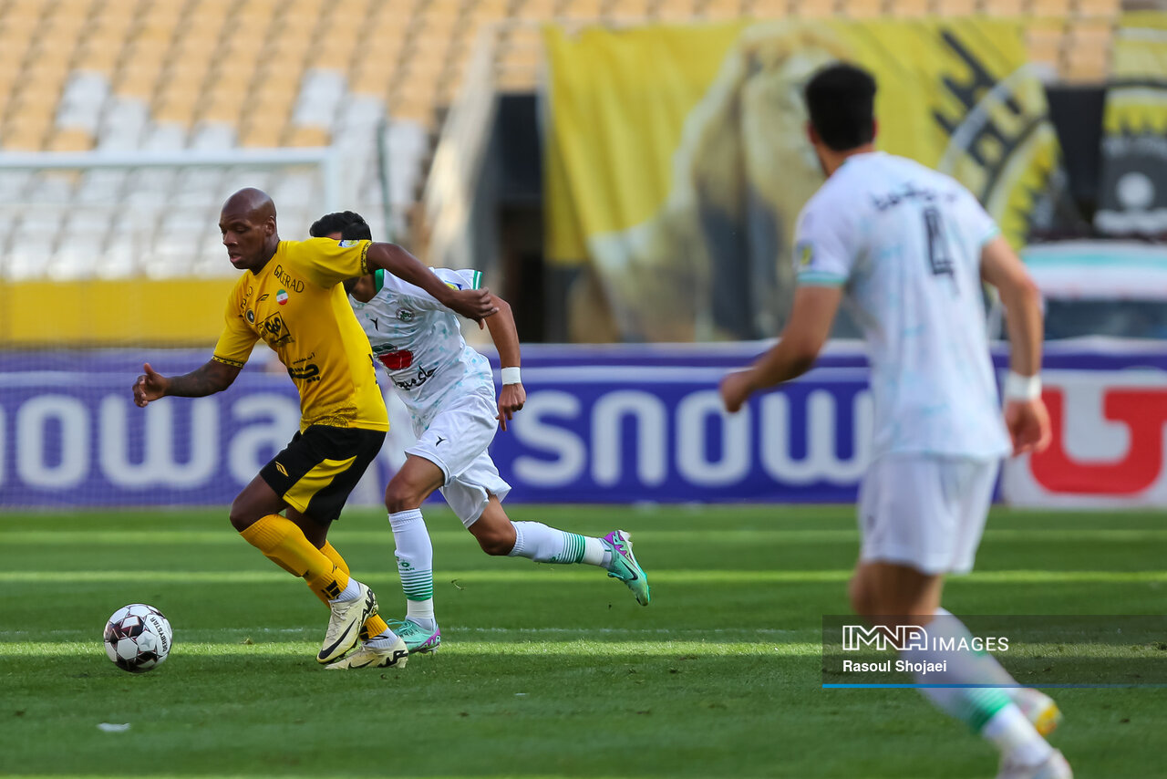 از گلزنی با پایبرهنه تا جای خالی اسطورهها