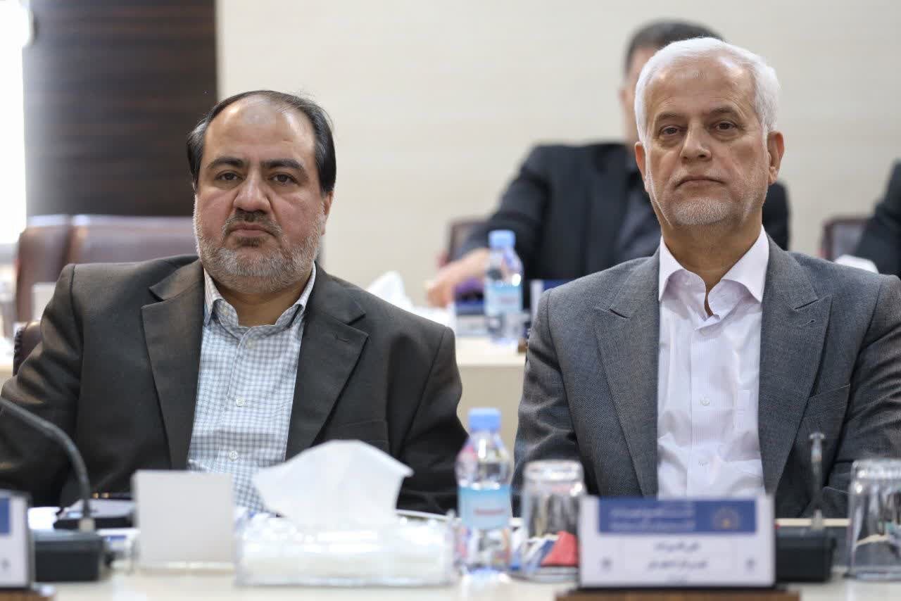 نشست ادواری شهرداران کلانشهرها و مراکز استانها در مشهد+ عکس