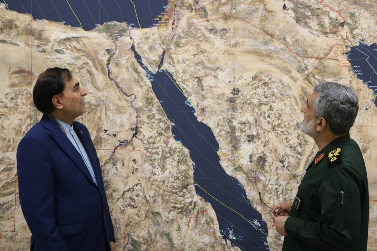 روایت متفاوت خبرنگار صدا و سیما از دیدار با سردار حاجیزاده