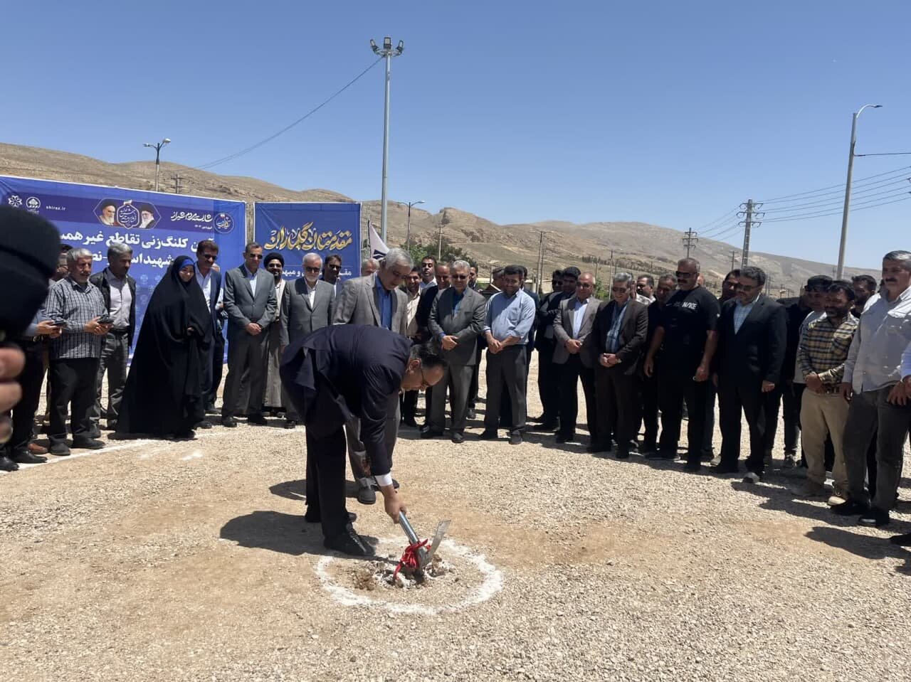 کلنگزنی و آغاز عملیات اجرایی ۲ تقاطع غیرهمسطح در شرق شیراز