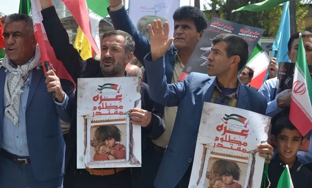 اعلام حمایت مردم یاسوج از عملیات «وعده صادق»+تصاویر