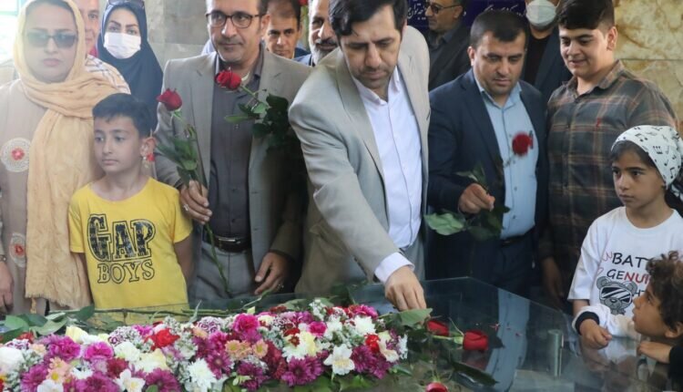 روزی برای سعدی‌پژوهان در نگین فیروزه‌ای شیراز