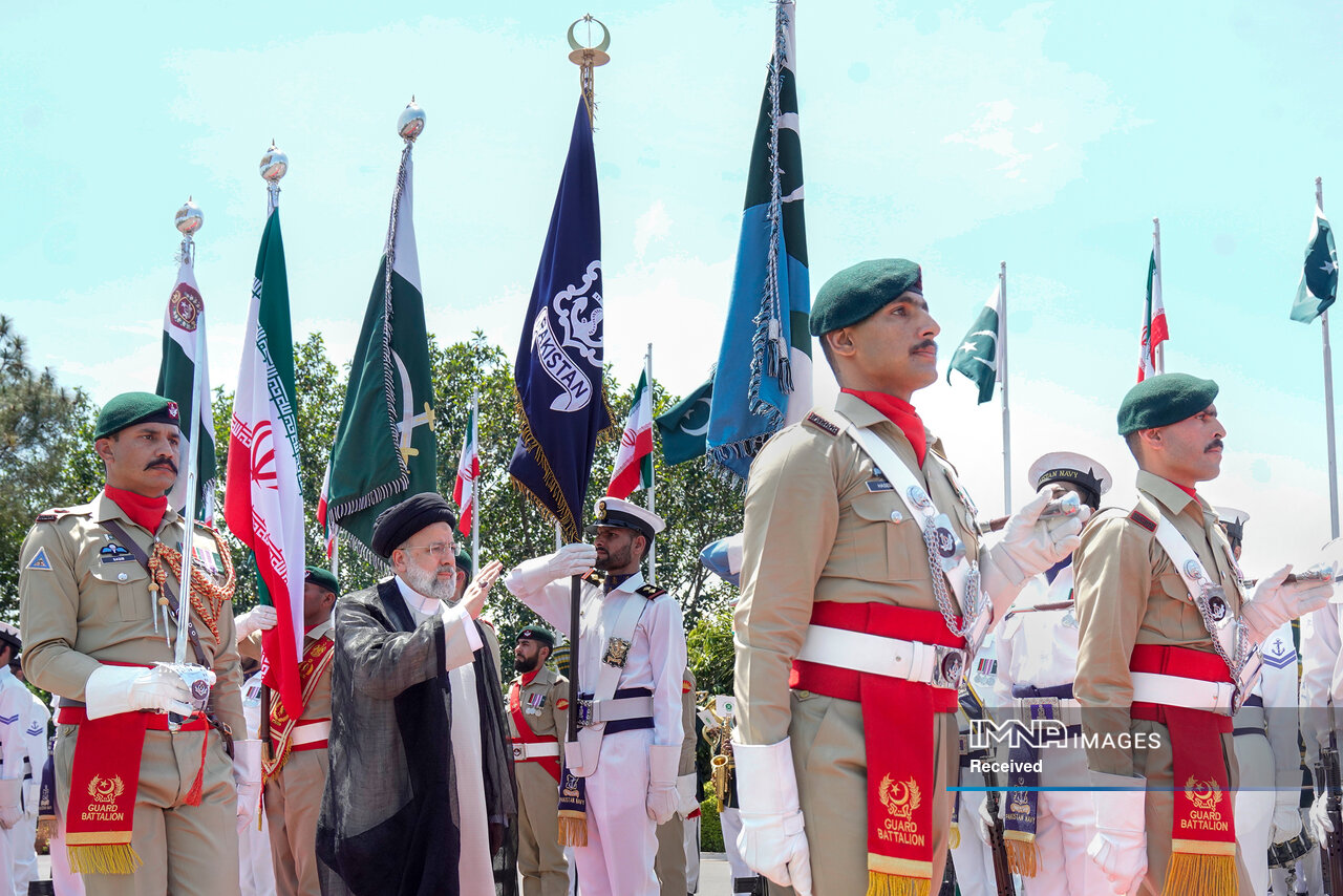 وقتی «فرهنگ» در میدان «دیپلماسی» قد عَلَم میکند