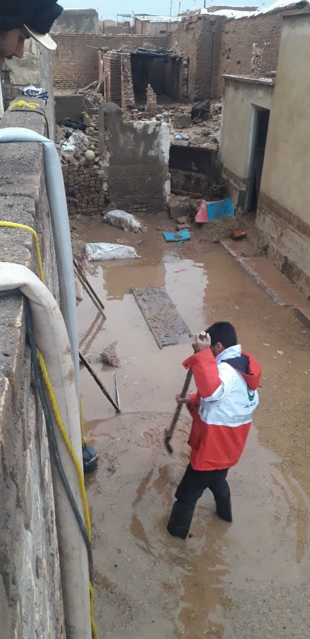 آبگرفتگی در ۴ شهرستان استان اصفهان/ آمادهباش تمام تیمهای امدادی تا پایان هشدار هواشناسی