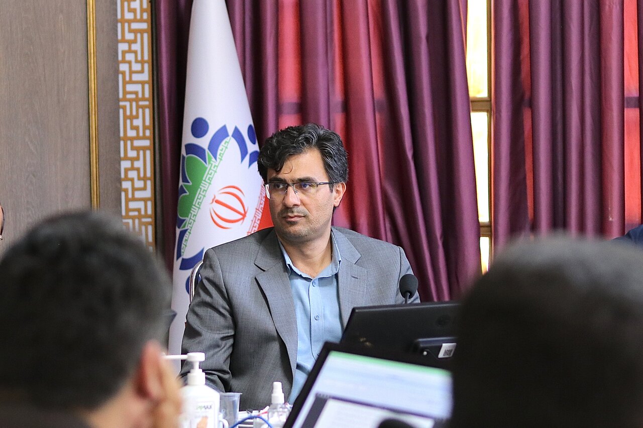 فراهم کردن قابلیت ارائه خدمات سفر و گردشگری به زبان انگلیسی در شهر اصفهان