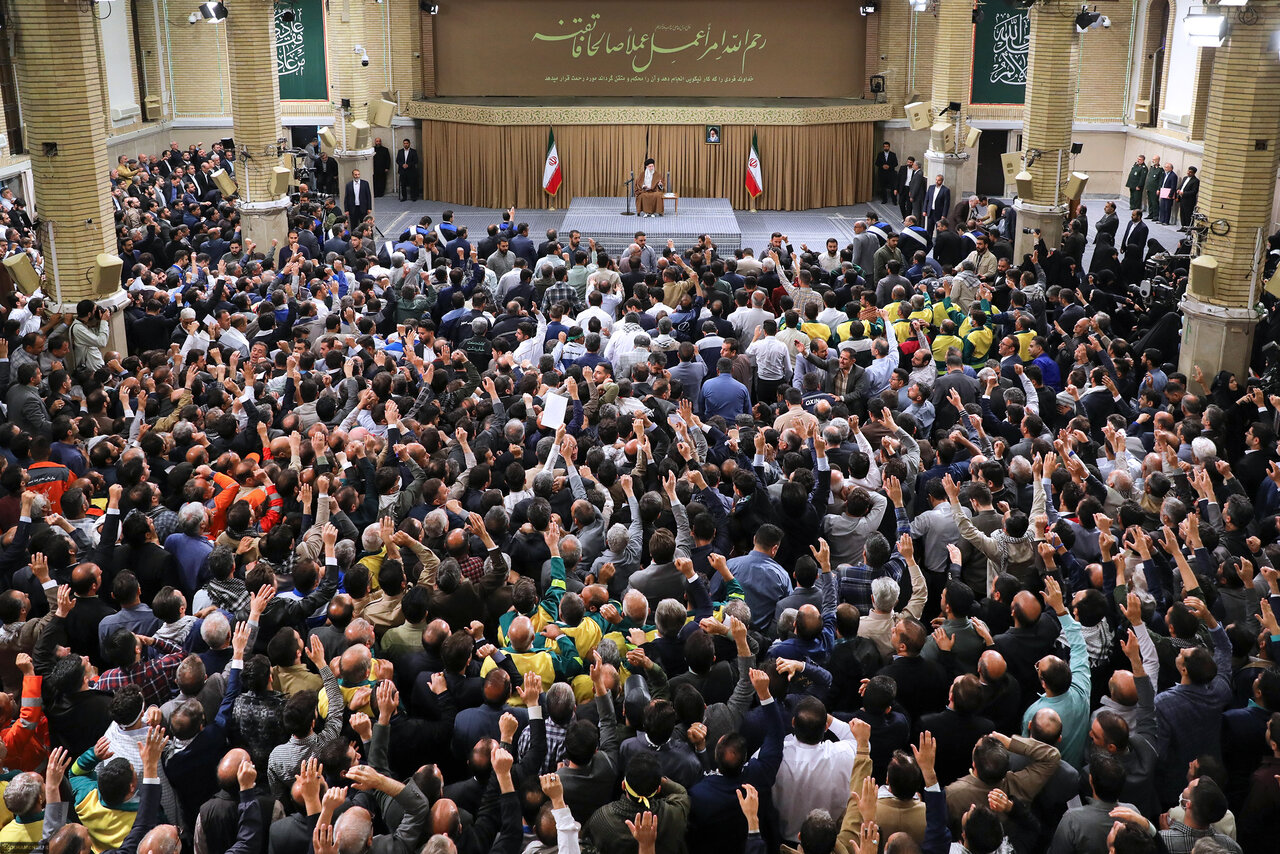 Ayatollah Khamenei Commends Iran's Resilience in Overcoming Sanctions Through Arms Production