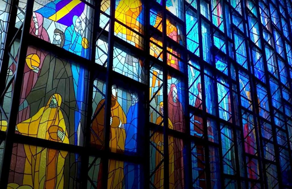خواهرخوانده اصفهان  میزبان عظیم‌ترین پنجره شیشه‌ای رنگی جهان