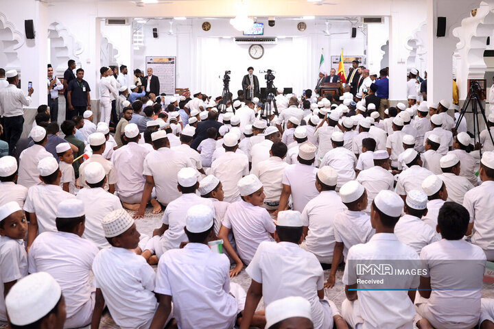 دیدار صمیمی با مسلمانان سریلانکا