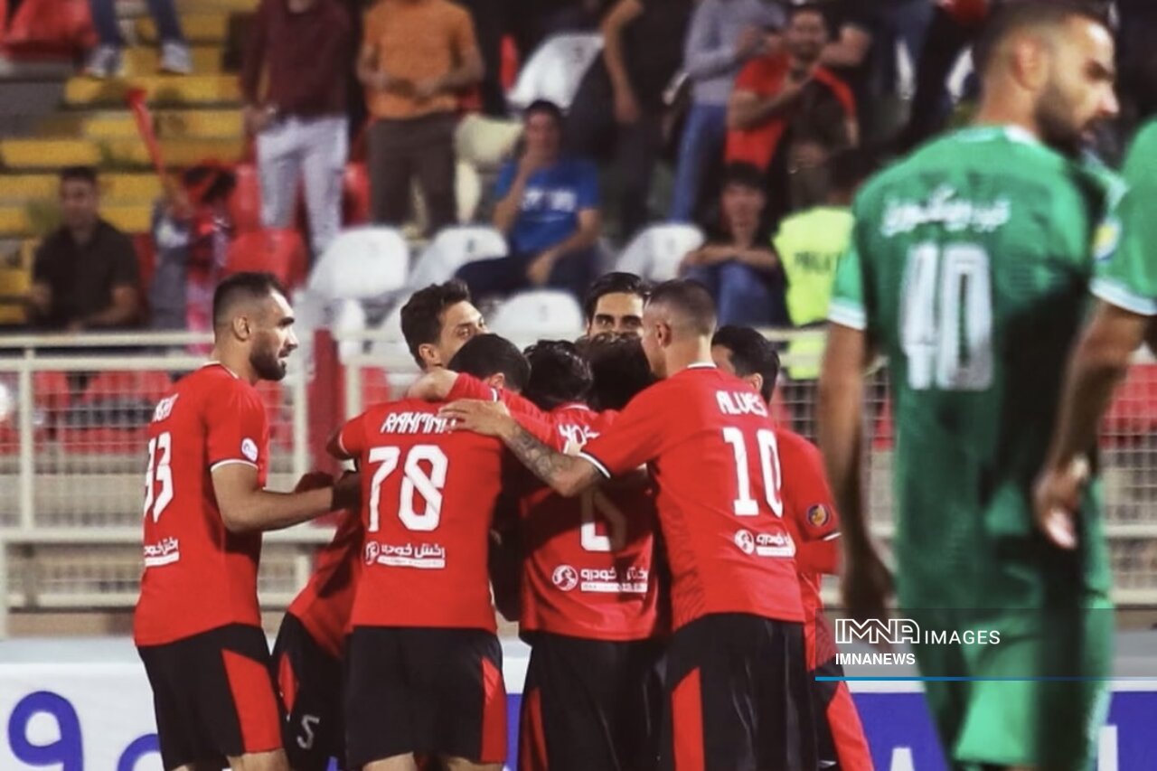 سپاهان نزدیکتر از همیشه به جام قهرمانی