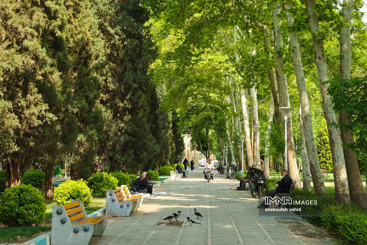 بهشت اردیبهشت اصفهان