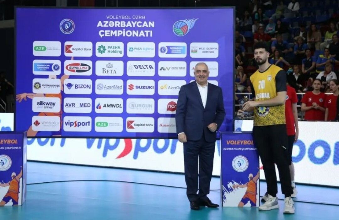 انتخاب والیبالیست ارومیه‌ای به عنوان بهترین مدافع لیگ برتر جمهوری آذربایجان
