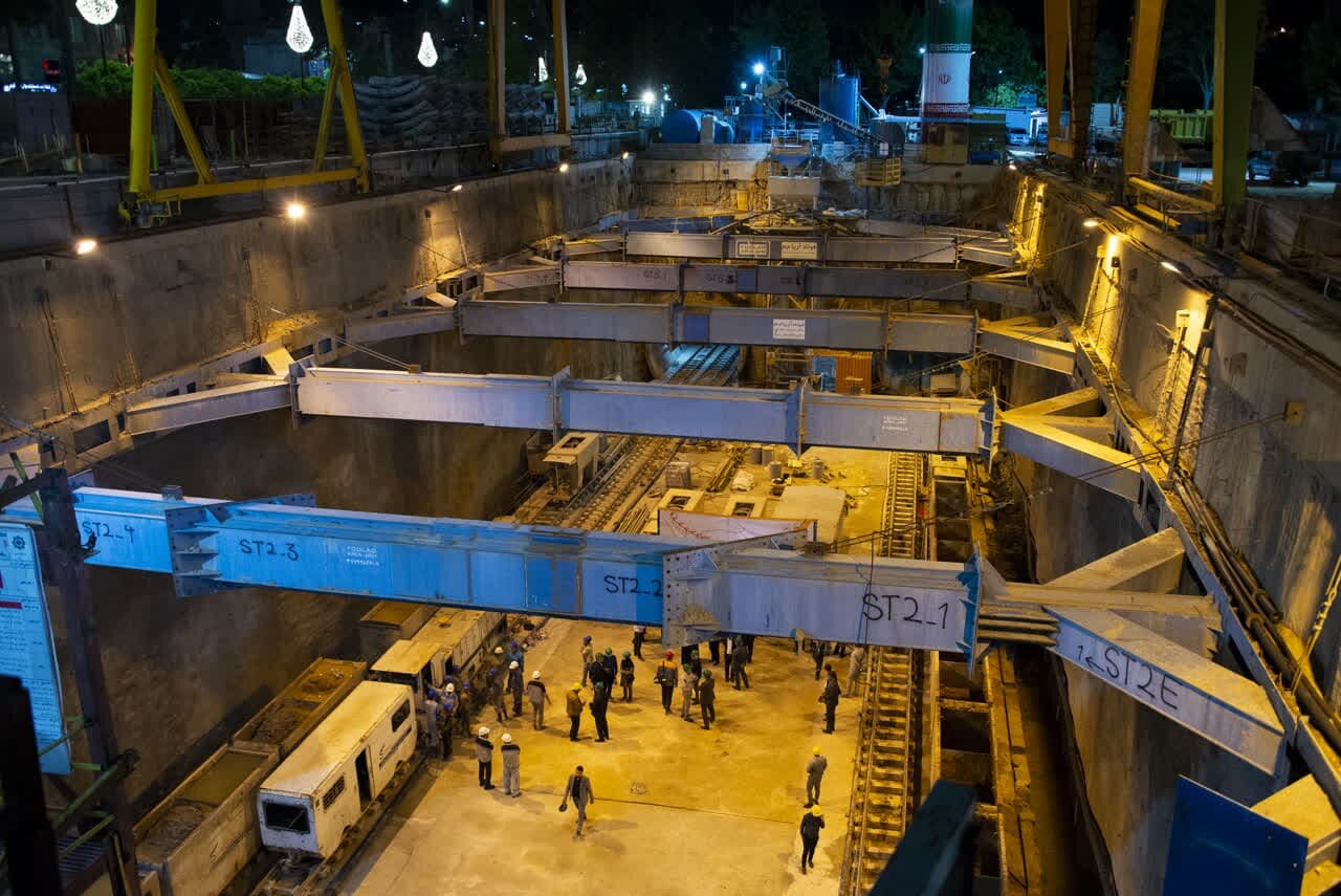 فاز دوم خط ۲ مترو ؛ چهارمین بازدید شبانه مدیریت شهری شیراز