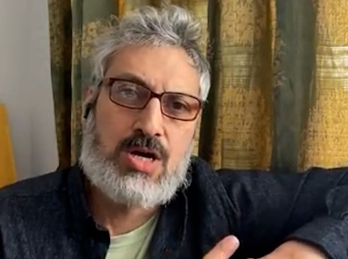 از اینجا رانده و از آنجا مانده