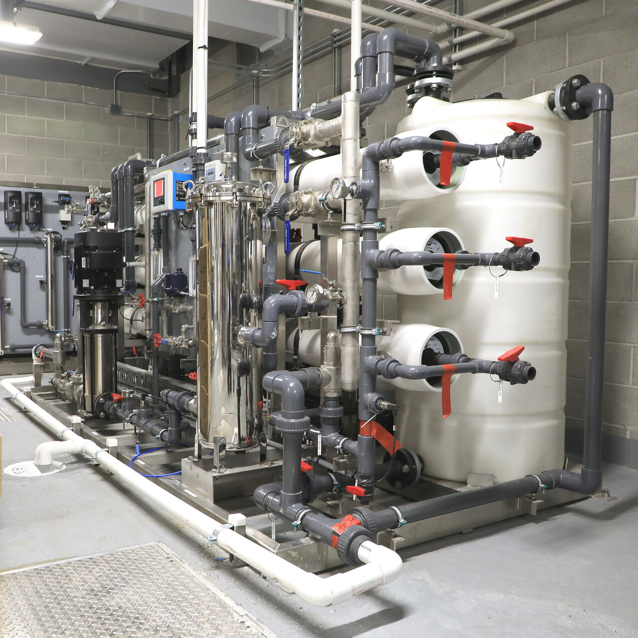 بزرگترین فرودگاه جهان در دبی/ هلند میزبان آیندهنگرترین محله دنیا