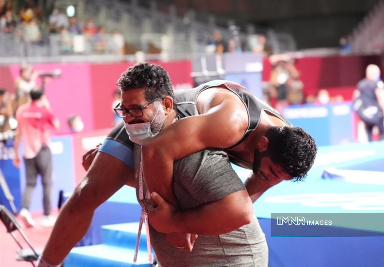 هیچ مسئولی نمیتواند طلبکار رشته کشتی باشد / نمیخواهم نفر اول تیم ملی باشم!