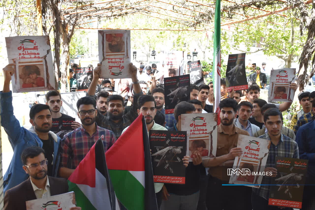 تجمع دانشجویان بام ایران در حمایت از خیزش جهانی دانشجویی+ تصاویر