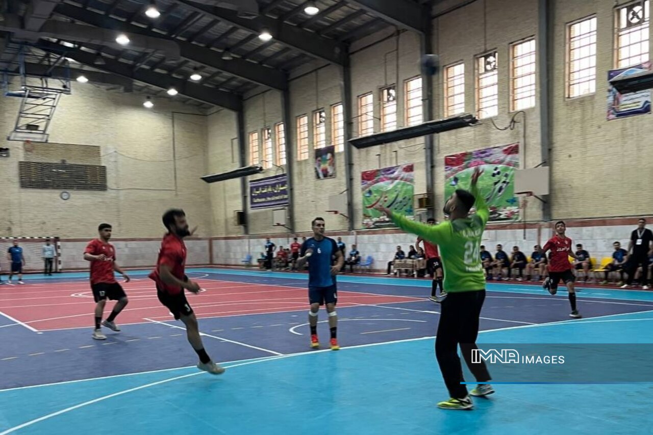 قهرمانی زودهنگام و بدون باخت مس/ دربی نقشجهان به نام گیتیپسند