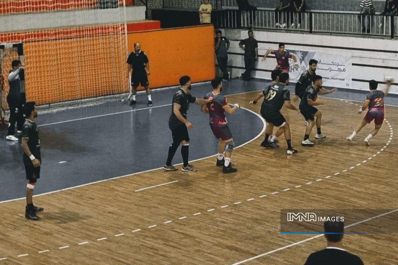 قهرمانی زودهنگام و بدون باخت مس/ دربی نقشجهان به نام گیتیپسند