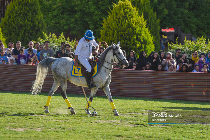 مسابقه چوگان در میدان امام(ره)